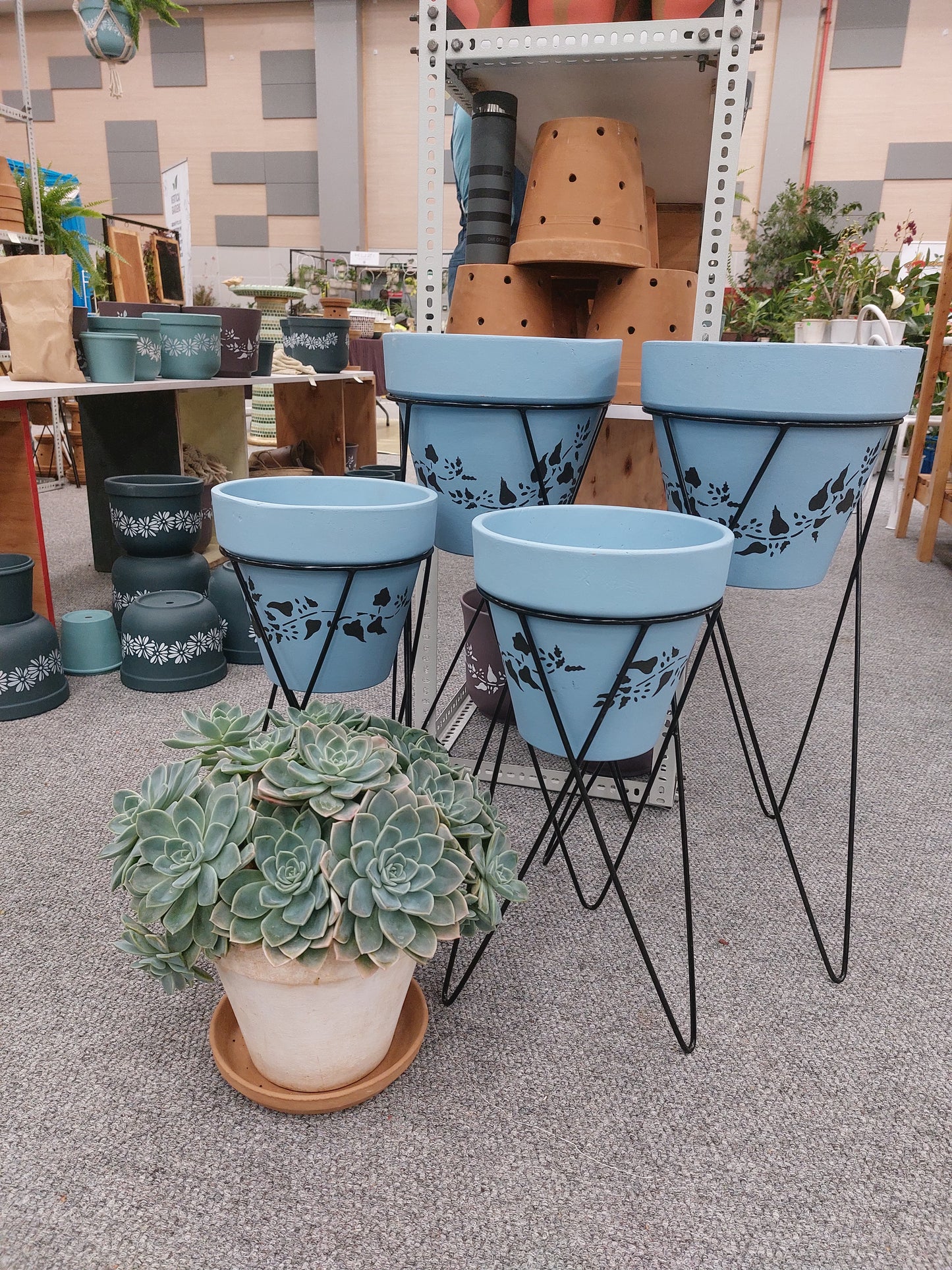 Cross Metal Pot Stand (Incl.pot)