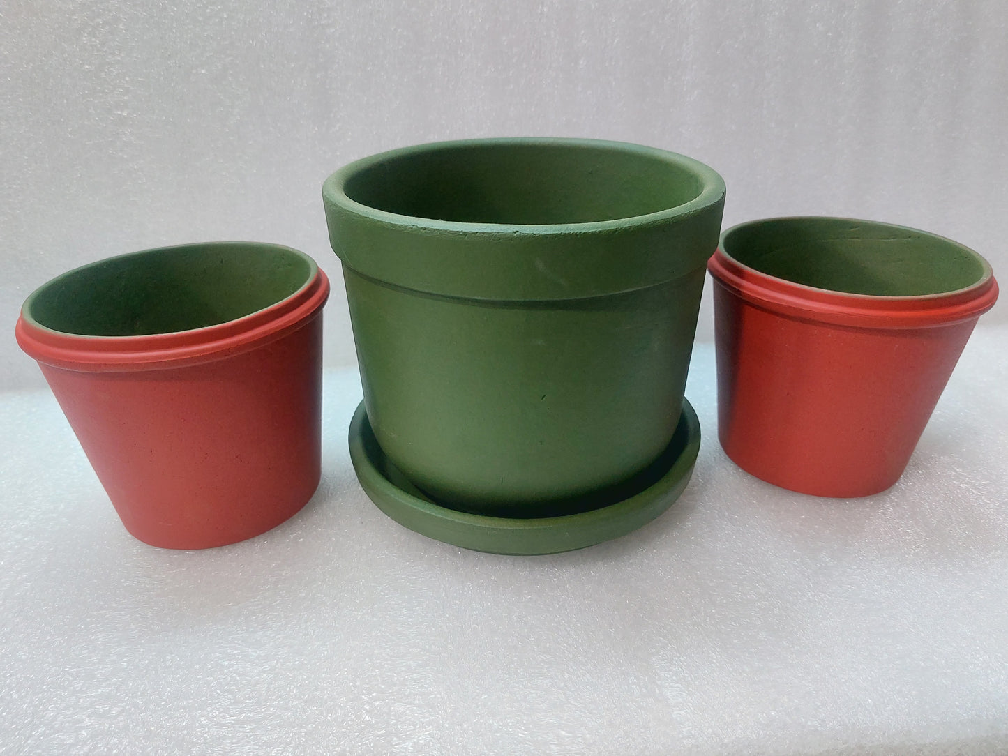 RIMMED VASE