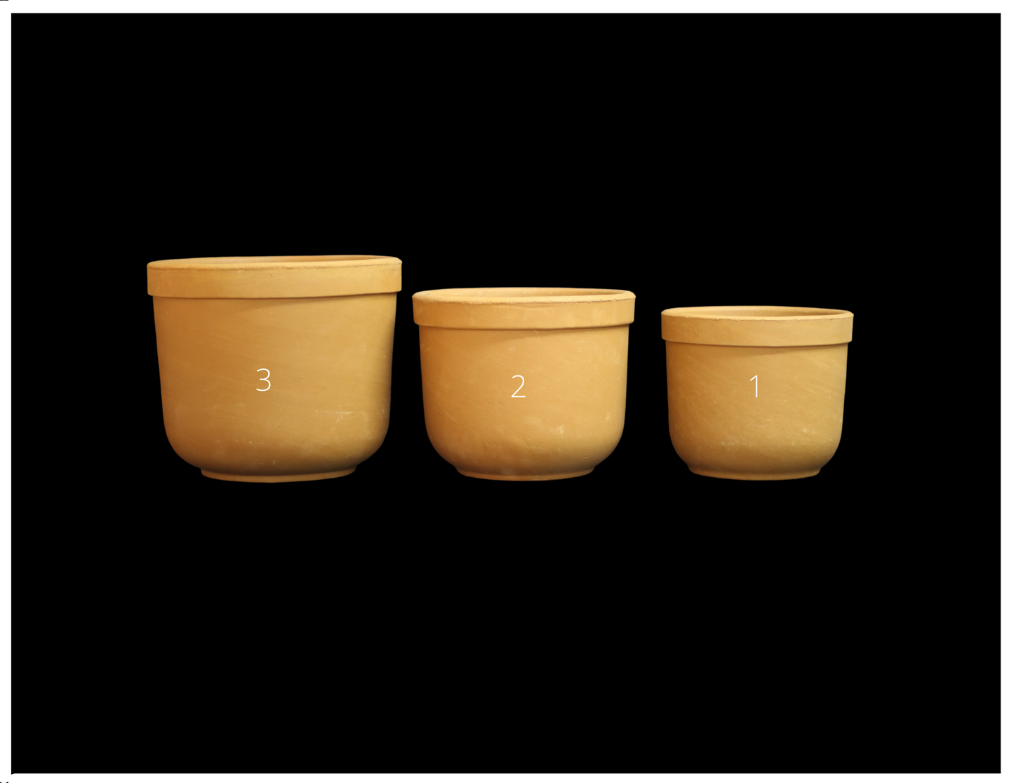 THE HUMPTY SERIES COMBO includes 3 pots w/ drain plates